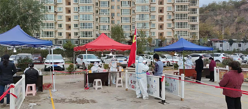 星火職工醫(yī)院醫(yī)護(hù)人員白衣執(zhí)甲上“疫”線 逆行而動守平安