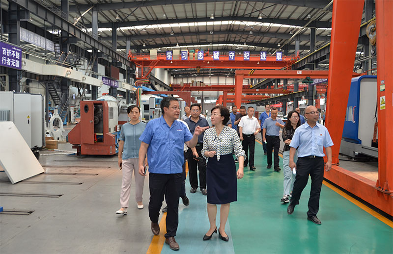 市委常委、紀委書記王洋一行來星火機床公司調研