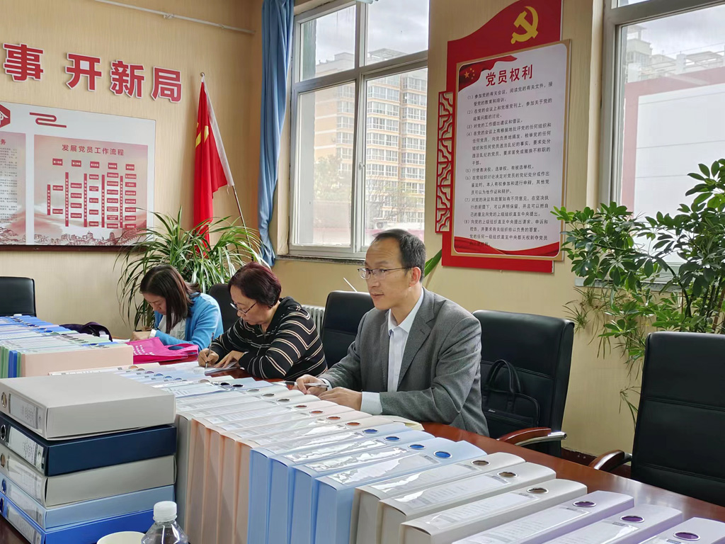 天水開放大學(xué)副校長(zhǎng)王小平一行督查星火教學(xué)點(diǎn)迎接評(píng)估準(zhǔn)備工作