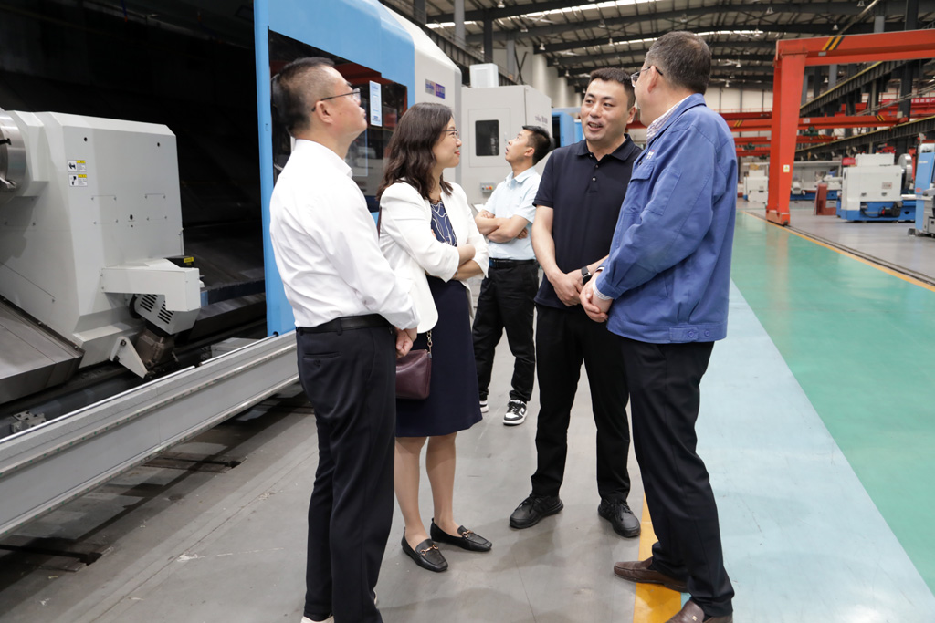 探尋合作契機 共謀跨越發(fā)展 光大銀行、中科中藍、中國通用技術(shù)集團等企業(yè)領導組成的考察組考察星火公司