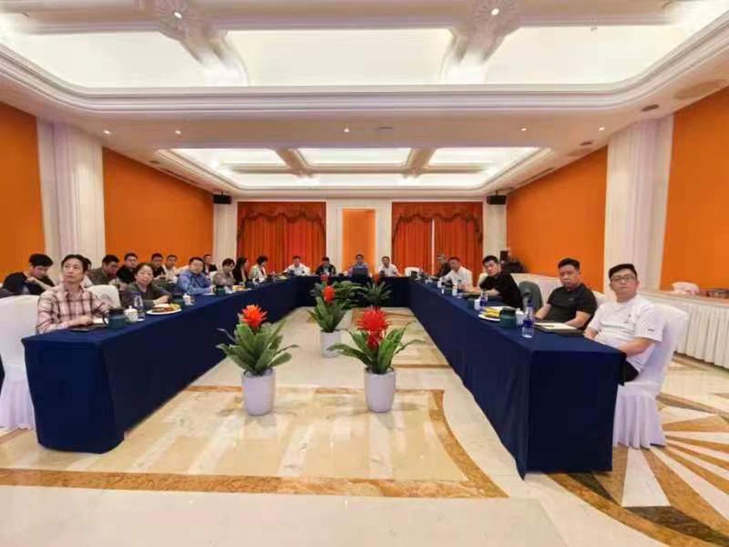 星火機(jī)床集團(tuán)公司召開南方地區(qū)經(jīng)銷商座談會(huì)