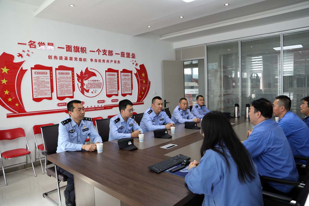 黨建引領聚合力,警企共建創(chuàng)平安,星火機床公司與社棠派出所開展警企黨建活動