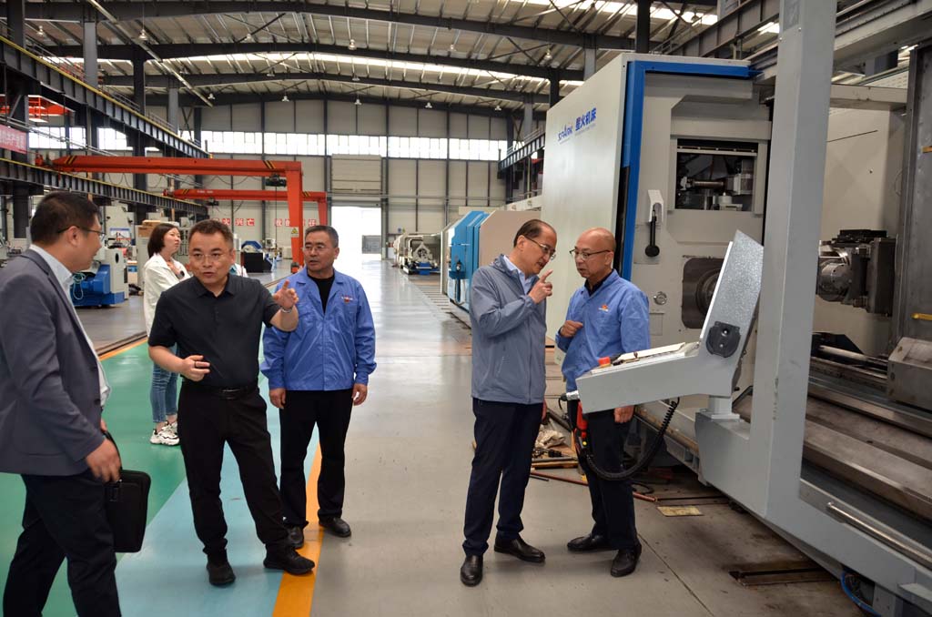 甘肅省總工會領導來星火機床公司考察調(diào)研