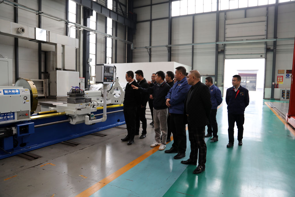 中國能源建設(shè)集團投資有限公司考察組到星火數(shù)控公司考察 中國能源建設(shè)集團投資有限公司考察組到星火數(shù)控公司考察